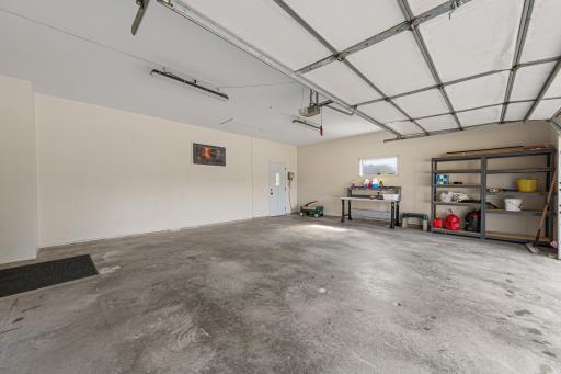 1612 Trailwood Lane SW, Faribault, MN 55021
