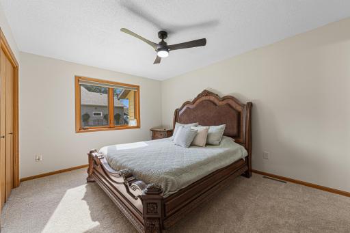 1612 Trailwood Lane SW, Faribault, MN 55021