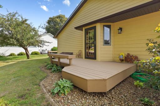 1612 Trailwood Lane SW, Faribault, MN 55021