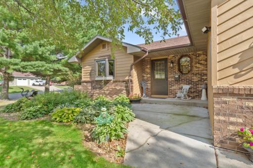 1612 Trailwood Lane SW, Faribault, MN 55021