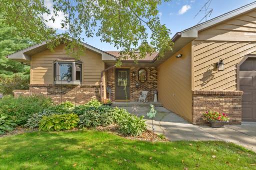 1612 Trailwood Lane SW, Faribault, MN 55021