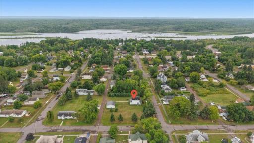 324 98th Avenue W, Duluth, MN 55808
