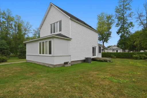 324 98th Avenue W, Duluth, MN 55808