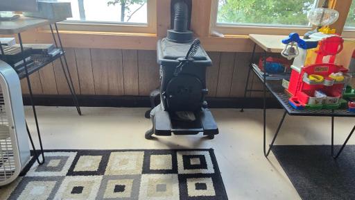 Wood burning stove