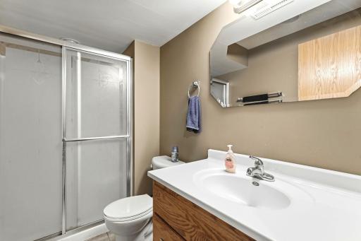 24-web-or-mls-23563-Marigold-St-NW-24.jpg