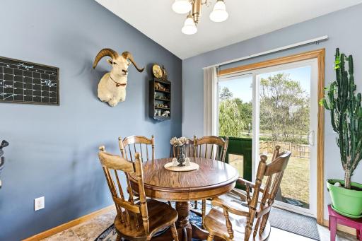 7-web-or-mls-23563-Marigold-St-NW-07.jpg