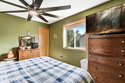 16-web-or-mls-23563-Marigold-St-NW-16.jpg