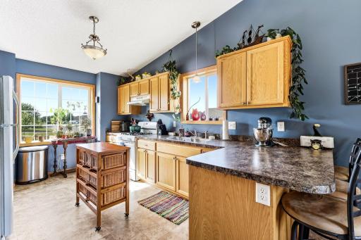 9-web-or-mls-23563-Marigold-St-NW-09.jpg