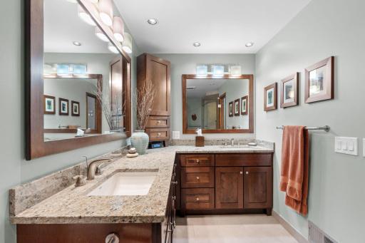 65-web-or-mls-525 Park Ln-65.jpg
