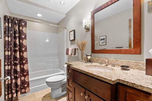 68-web-or-mls-525 Park Ln-68.jpg