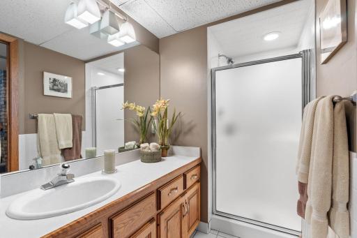 63-web-or-mls-525 Park Ln-63.jpg
