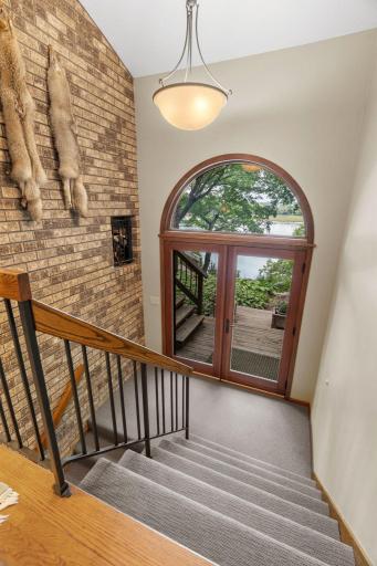55-web-or-mls-525 Park Ln-55.jpg