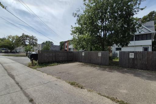 2317 Garfield Avenue, Minneapolis, MN 55405