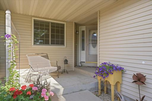 1421 Roberts Road, Buffalo, MN 55313