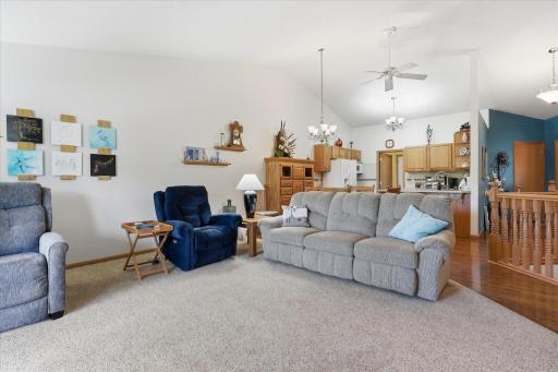 1421 Roberts Road, Buffalo, MN 55313