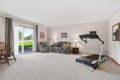 1421 Roberts Road, Buffalo, MN 55313