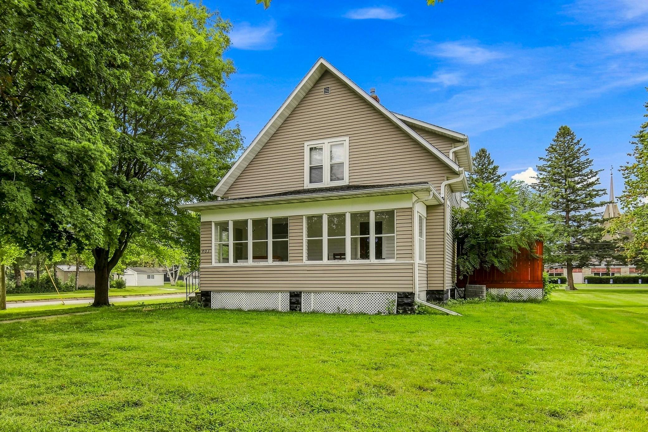 Property photo for 403 W Main Street, Blooming Prairie, MN 55917