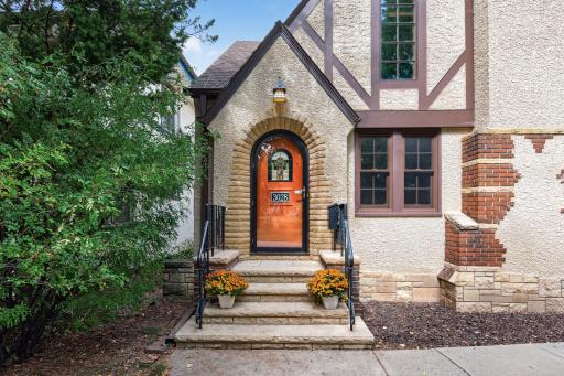 A Location that Offers the Best of Minneapolis Living