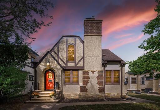 Gorgeous Evenings on Minnehaha Pkwy