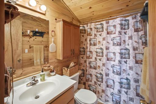 Full bathroom (8 X 5) convenient to either bedroom.