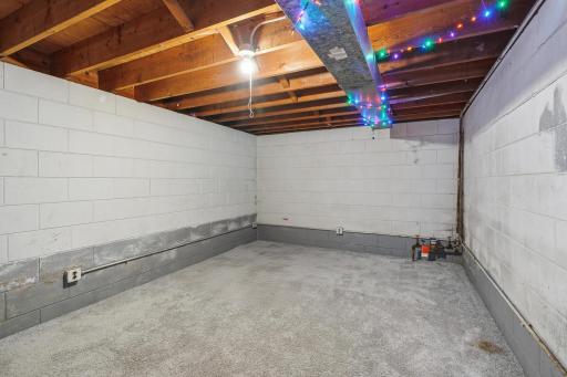1561 Clarence Street, Saint Paul, MN 55106