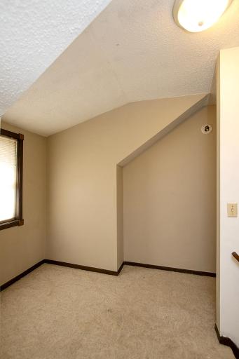 240 Merrian Street, Glencoe, MN 55336