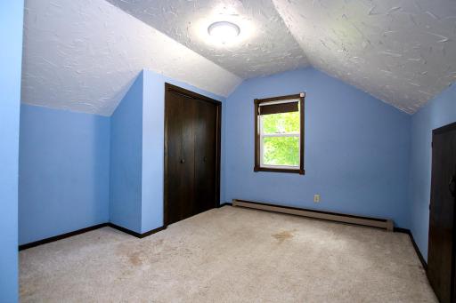240 Merrian Street, Glencoe, MN 55336