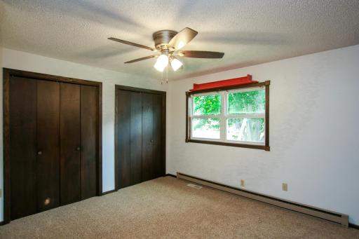 240 Merrian Street, Glencoe, MN 55336