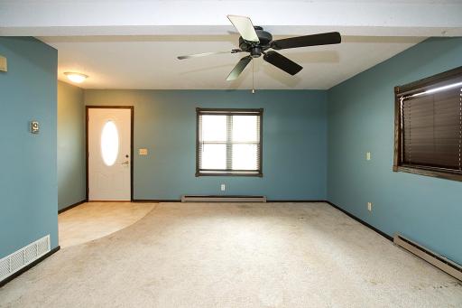 240 Merrian Street, Glencoe, MN 55336