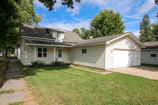240 Merrian Street, Glencoe, MN 55336