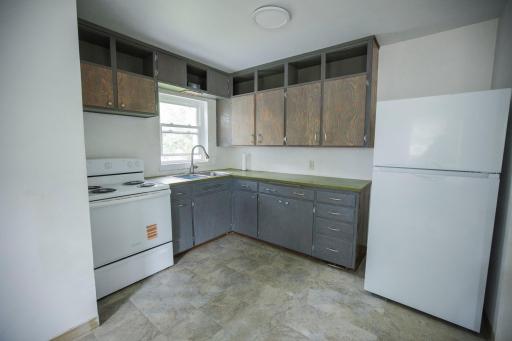 22 S California Avenue, Morris, MN 56267