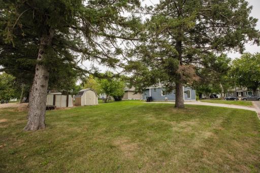 22 S California Avenue, Morris, MN 56267