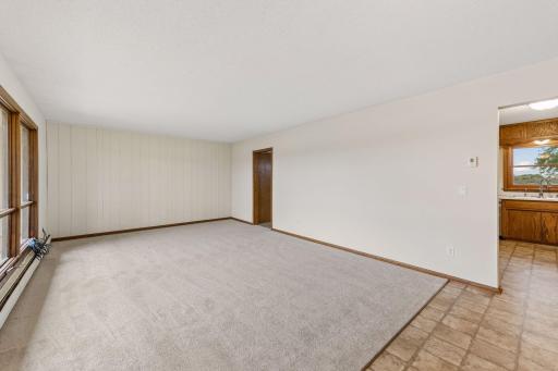 8775 Airport Road, Waconia, MN 55387