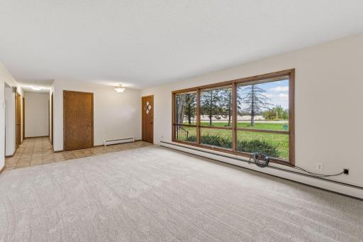 8775 Airport Road, Waconia, MN 55387