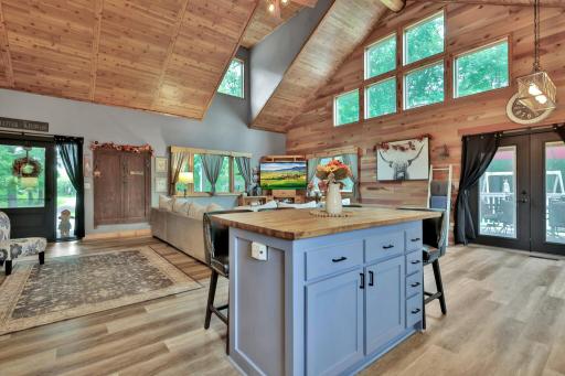 31650 Ivywood Trail, Chisago City, MN 55079
