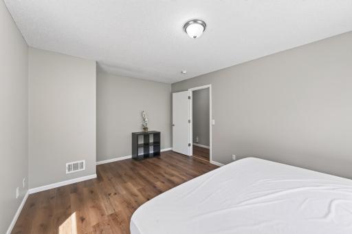 20192 Akin Road, Farmington, MN 55024