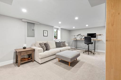 5344 Chowen Avenue S, Minneapolis, MN 55410