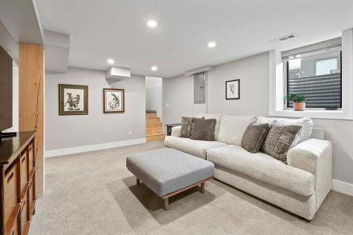 5344 Chowen Avenue S, Minneapolis, MN 55410