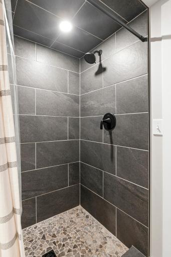 5344 Chowen Avenue S, Minneapolis, MN 55410