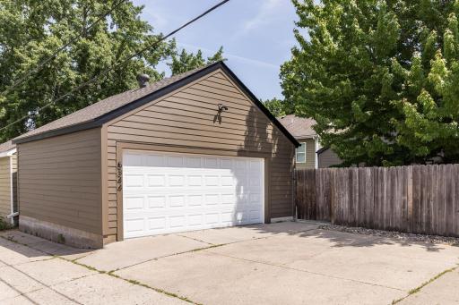 5344 Chowen Avenue S, Minneapolis, MN 55410