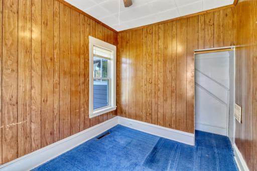 Bedroom1_2.jpg