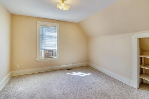 Upstairs Bedroom2_0.jpg