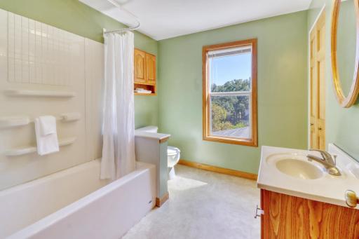 Upstairs Bathroom1_0.jpg