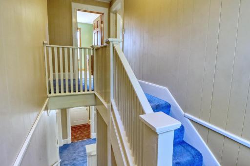 Upstairs1_1.jpg