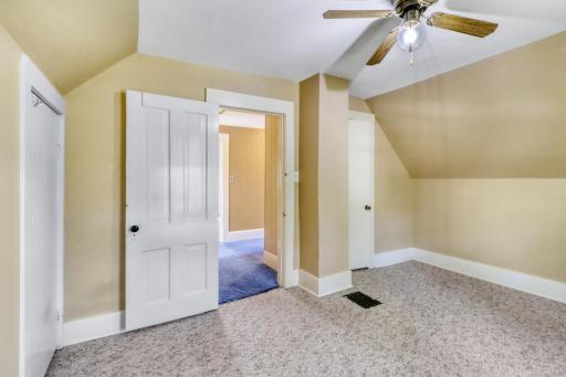 Upstairs Bedroom1_3.jpg