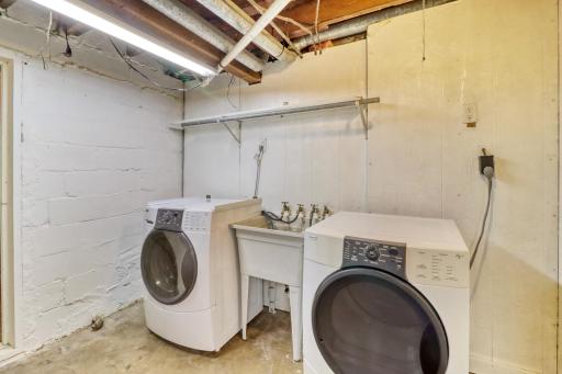 Laundry1_0.jpg