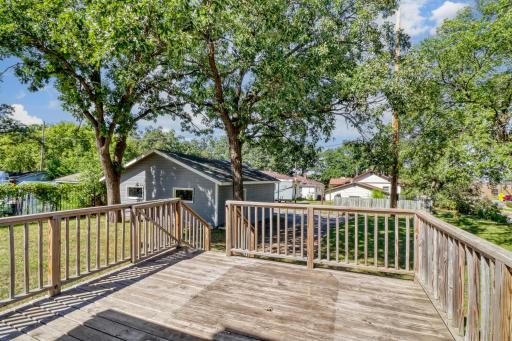 Backyard_deck1_2.jpg