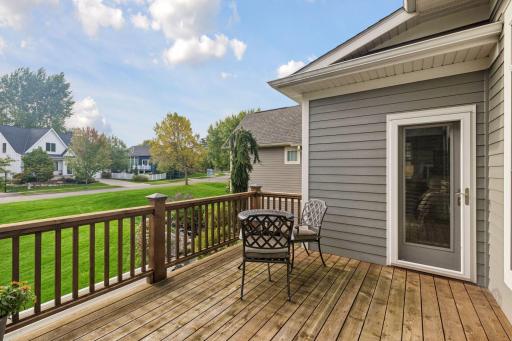 The upper deck offers another place to take in the neighborhoodâs green space and water views.