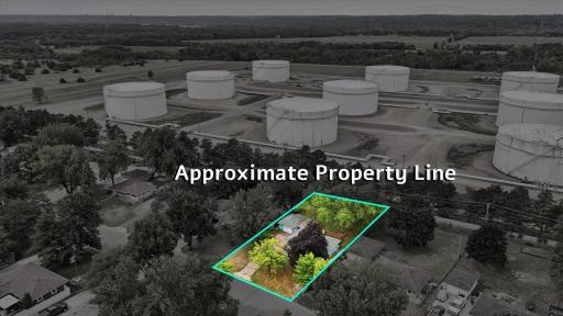 10-8680 Granada Ave S_Approximate_property_line.jpg