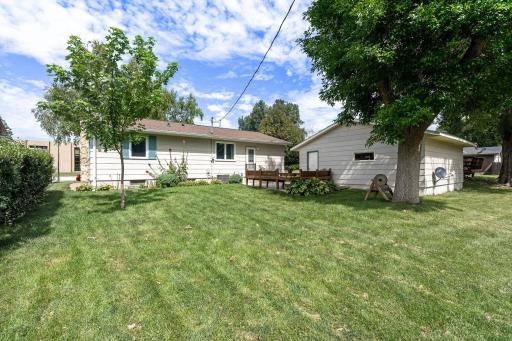 555 15th Street NE, Owatonna, MN 55060